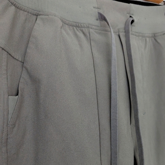 Lululemon ABC joggers *WovenAir in sage grey - Picture 7 of 12